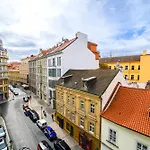 Benedikt Center 호스텔 프라하