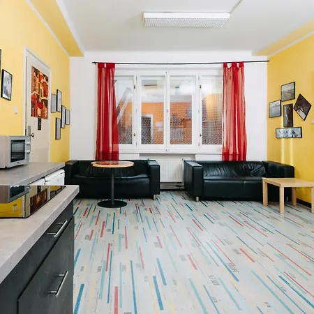 Benedikt Center Хостел