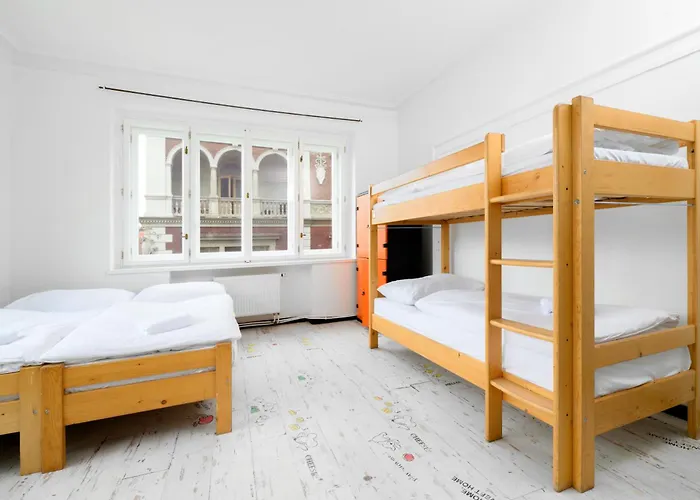 Benedikt Center * Praag