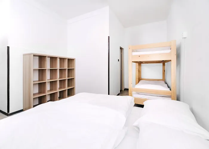 Benedikt Center Praag