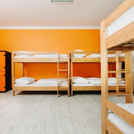 Benedikt Center Hostel *